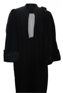 Robe d'avocat de Maître Brigitte Bouillonnec, avocat à Rochefort